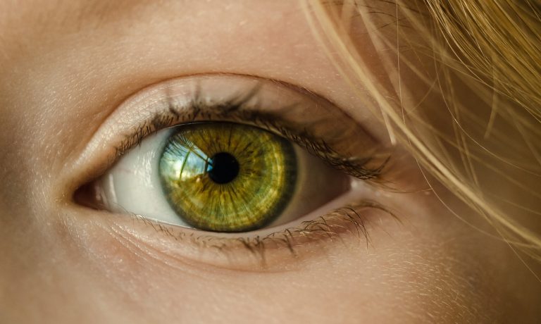 Jak długo trwa rekonwalescencja po laserowej korekcji wzroku?